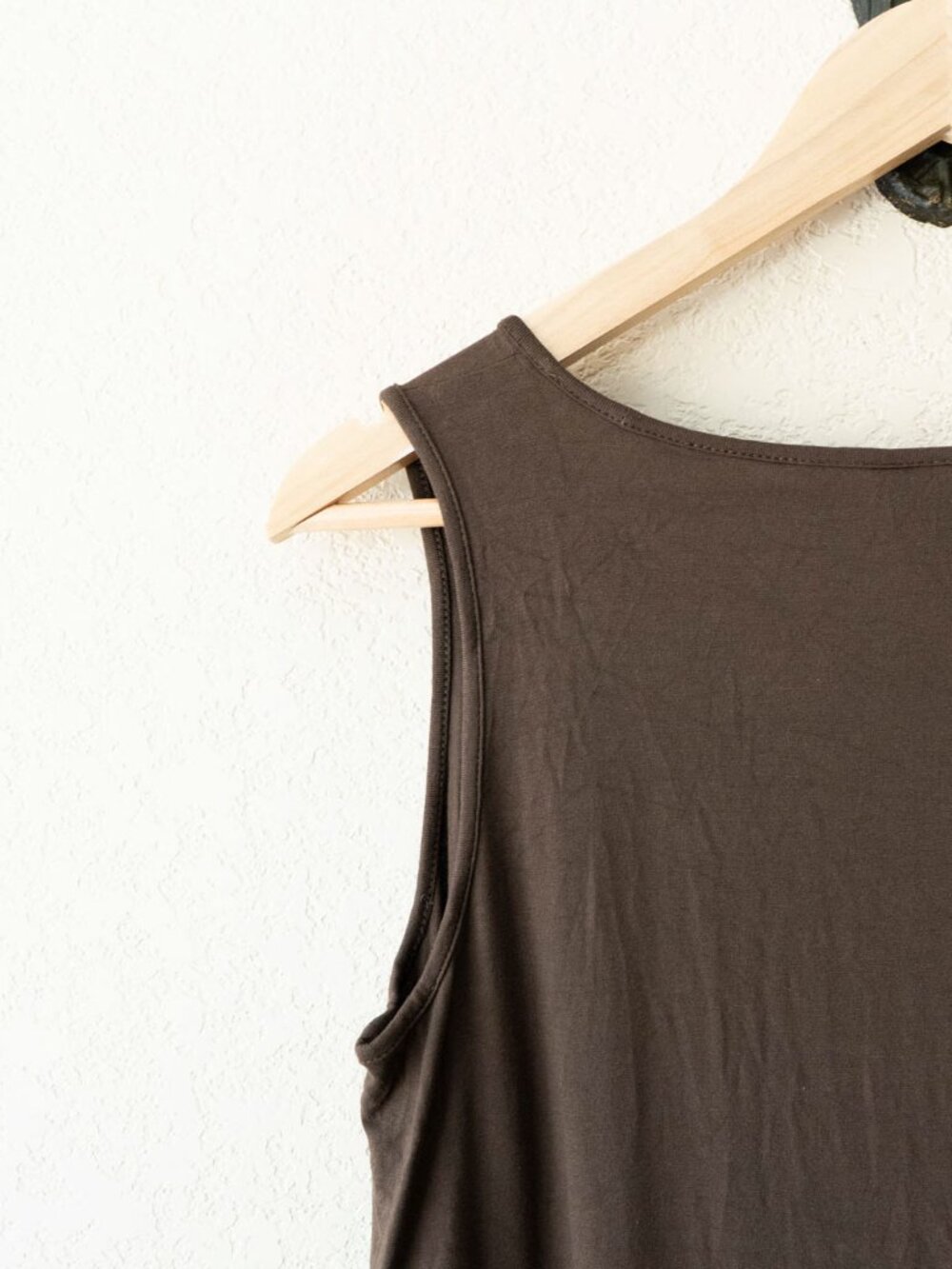 J Jill Wearever Tank Top S Dark Brown Scoop Neck Relaxed Draped Stretch Basic - Picture 11 of 14